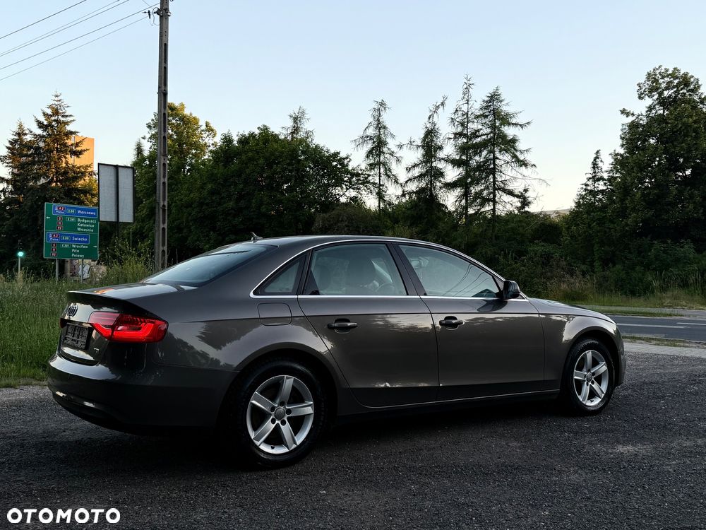 Audi A4 Limousine 2.0 TDI DPF multitronic Attraction - 6