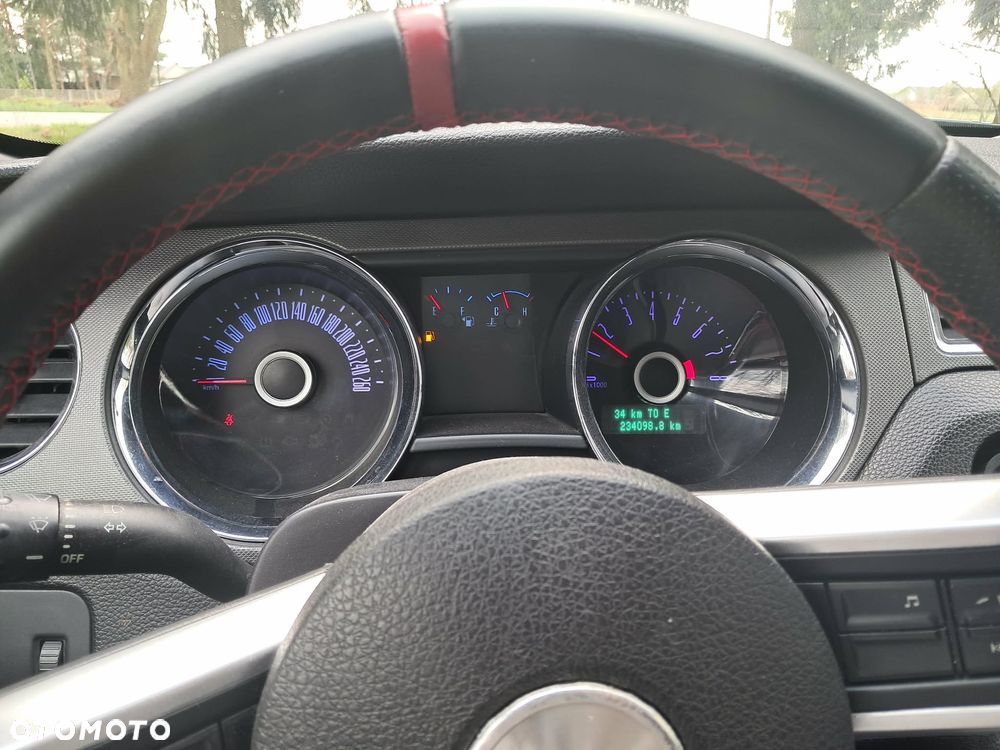 Ford Mustang 3.7 V6 - 15