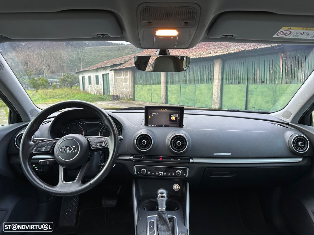 Audi A3 Sportback 1.6 TDI Sport S tronic - 35