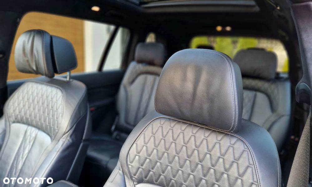 BMW X7 - 27