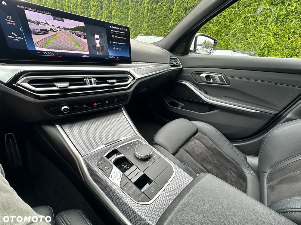 BMW Seria 3 320i Edition M Sport Shadow - 14