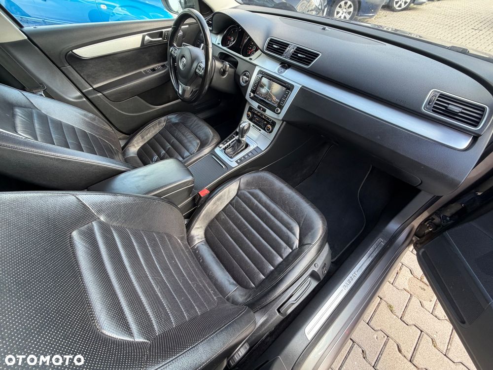 Volkswagen Passat - 14