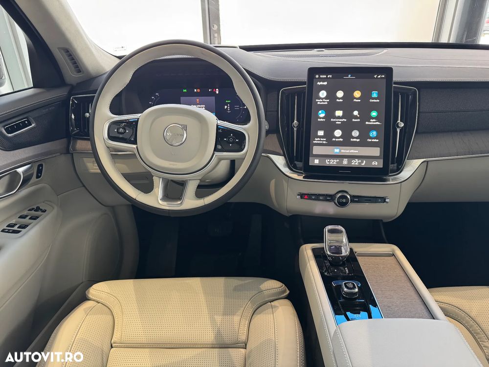 Volvo XC 90 T8 AWD PHEV Ultra Bright - 12