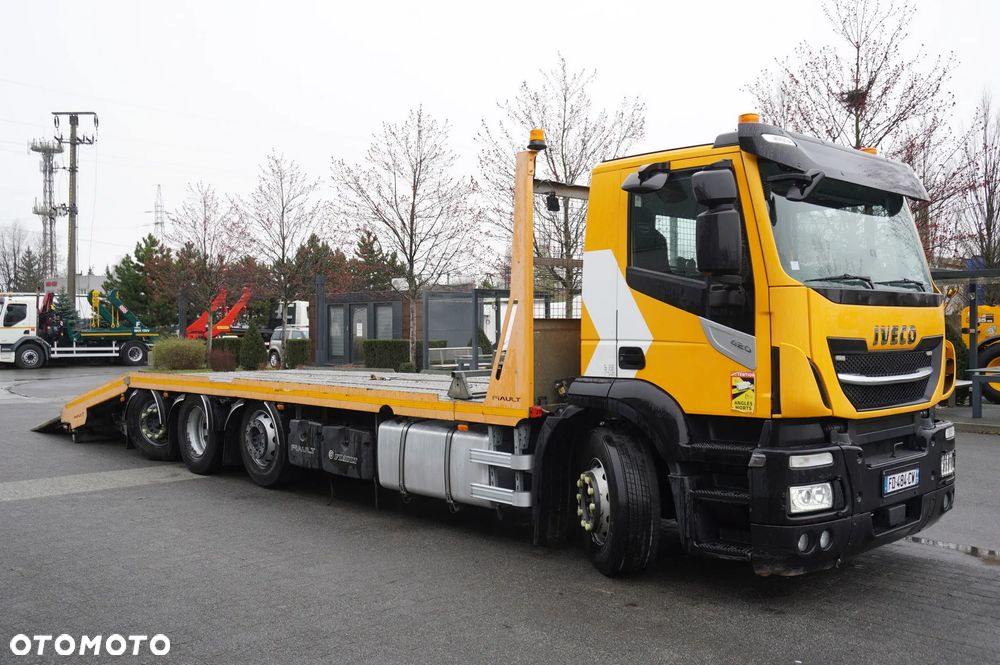 Iveco Stralis 420 8x2 / Zabudowa laweta Fiault / 2 osie skrętne / 17,6 t ładowności - 10