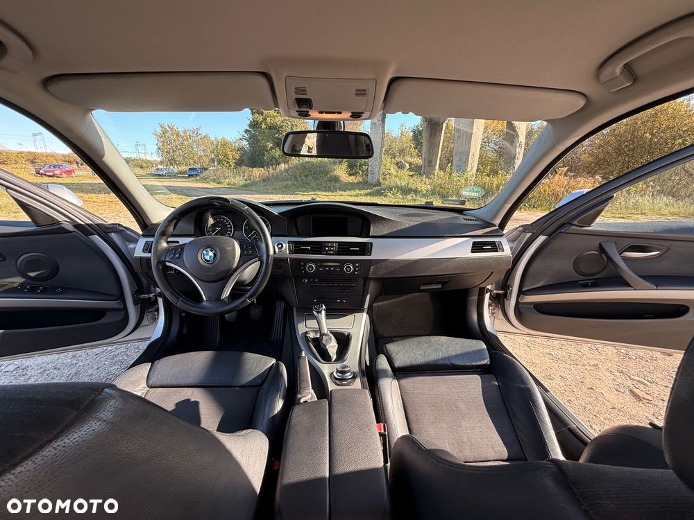 BMW Seria 3 320d - 11