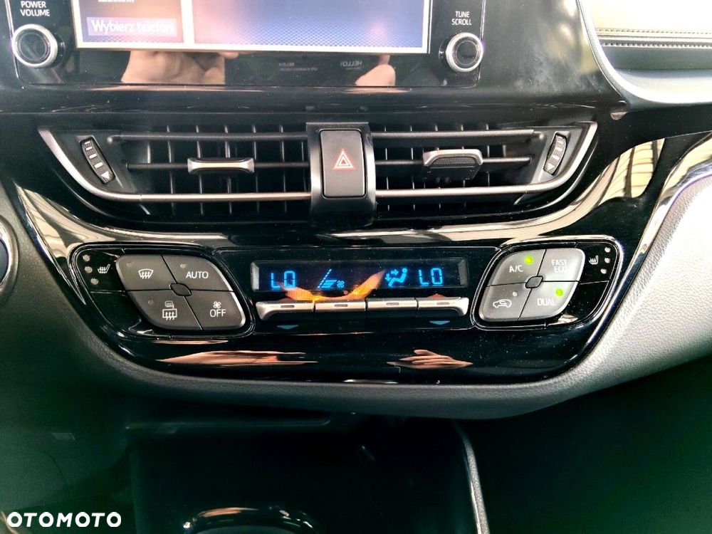 Toyota C-HR - 10
