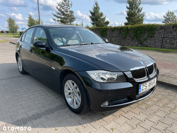 BMW Seria 3 318i