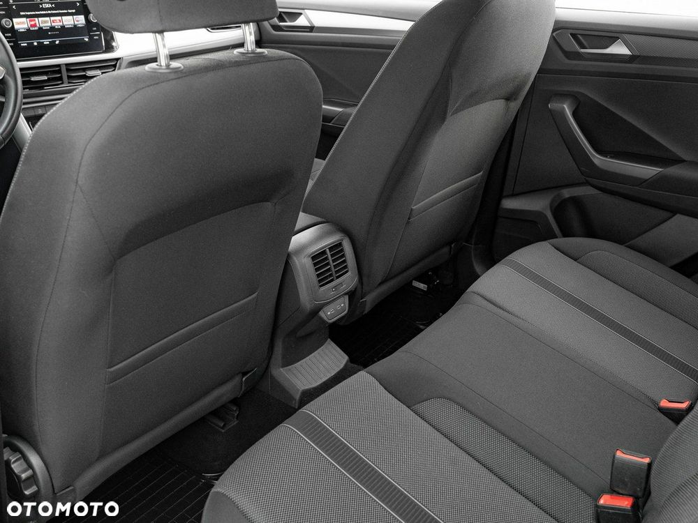 Volkswagen T-Roc 1.5 TSI Life - 23
