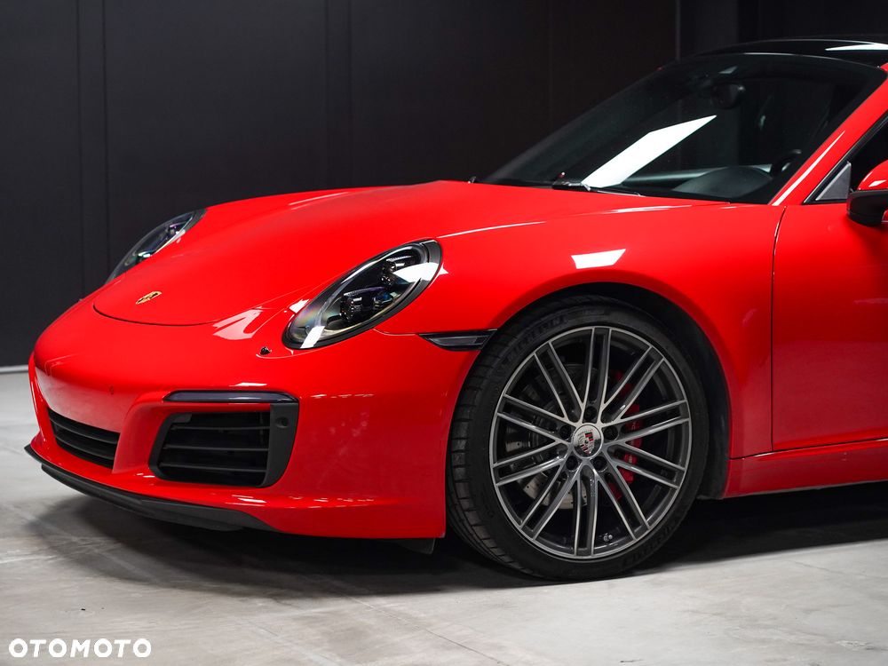 Porsche 911 Carrera S PDK - 10