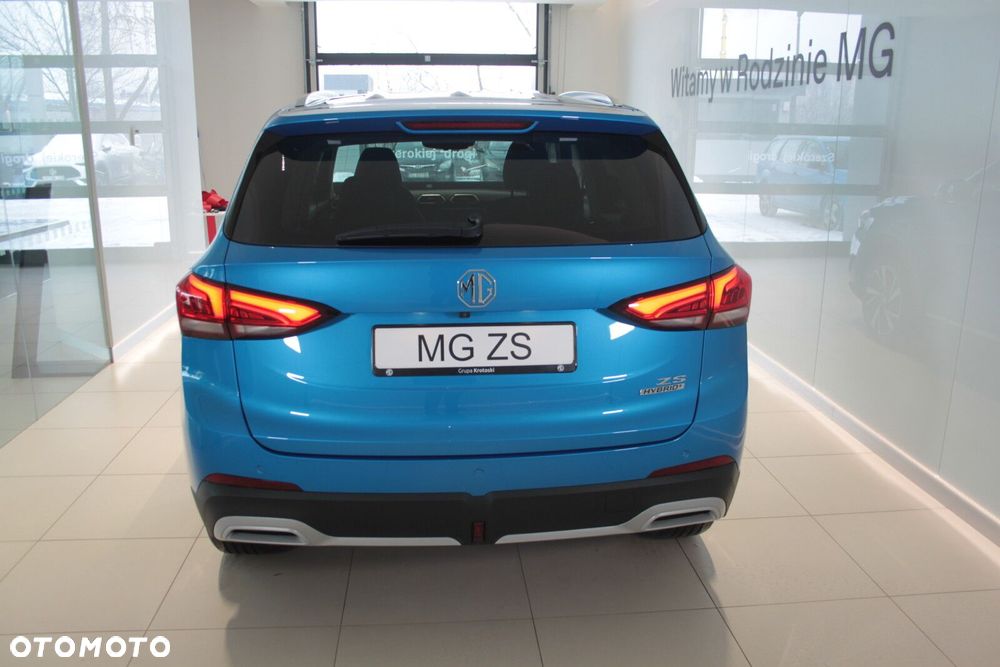 MG ZS Hybrid+ - 15