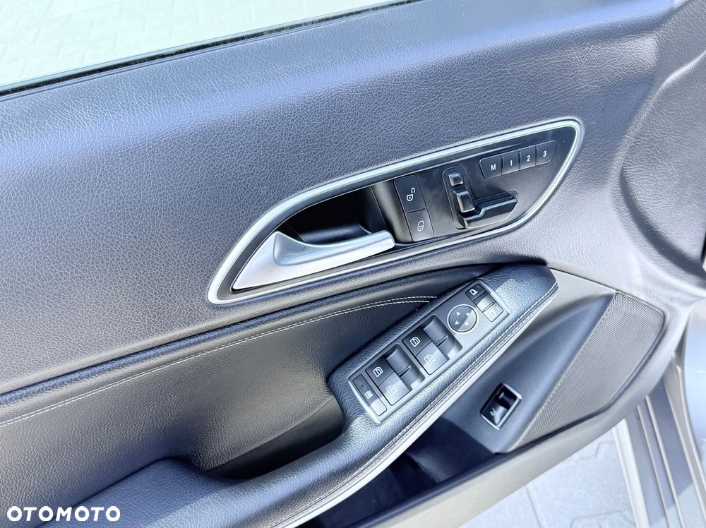 Mercedes-Benz CLA 250 4Matic 7G-DCT Edition 1 - 12