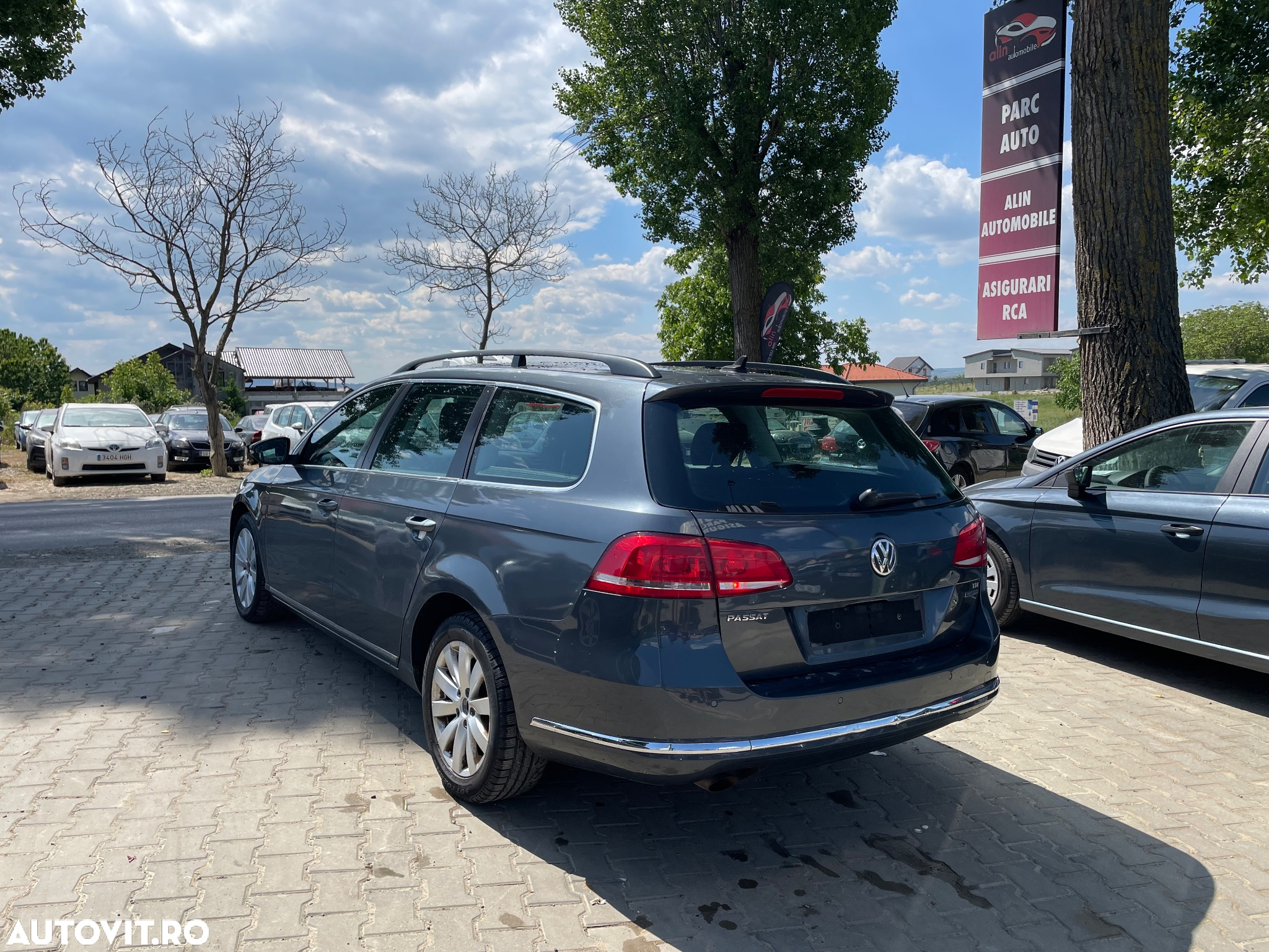 Volkswagen Passat Variant 1.6 TDI BlueMotion - 3