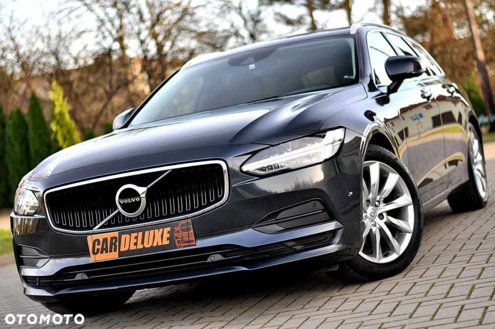 Volvo V90 D3 Momentum Pro - 1