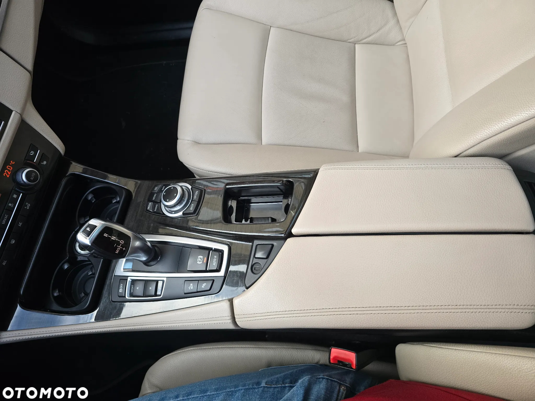 BMW Seria 5 528i xDrive Luxury Line - 15