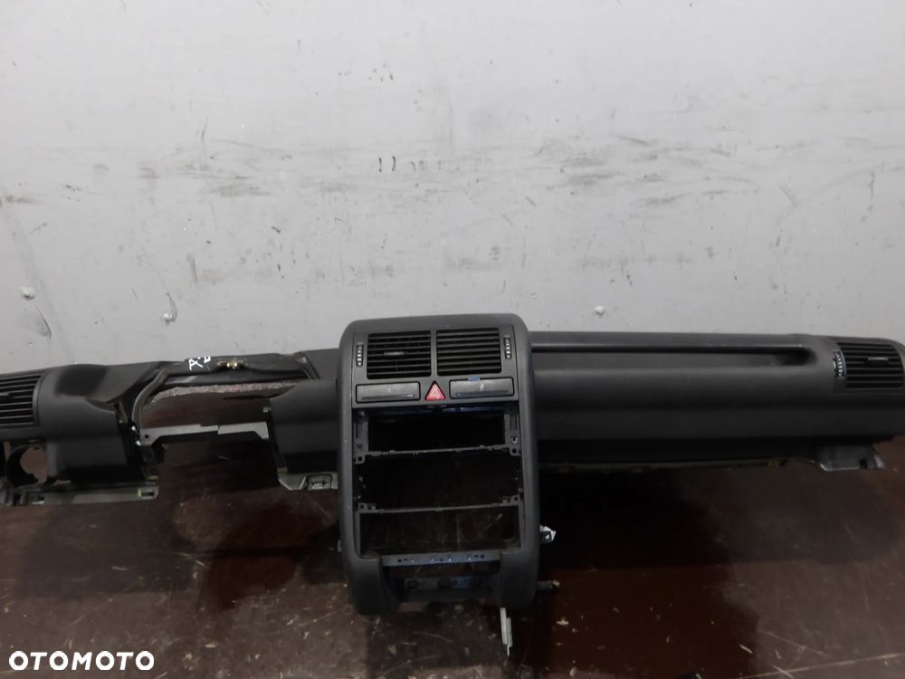 AUDI A2 1.4 TDI 99-05r. DESKA ROZDZIELCZA KONSOLA KOKPIT PODUSZKA AIRBAG PASY BEZPIECZEŃSTWA - 4