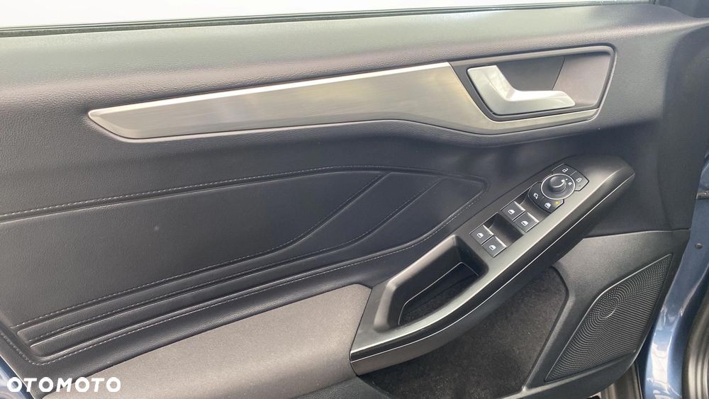Ford Focus 1.0 EcoBoost mHEV Titanium X - 15