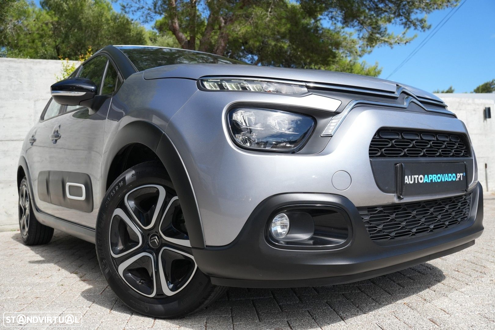 Citroën C3 1.2 PureTech Shine - 25
