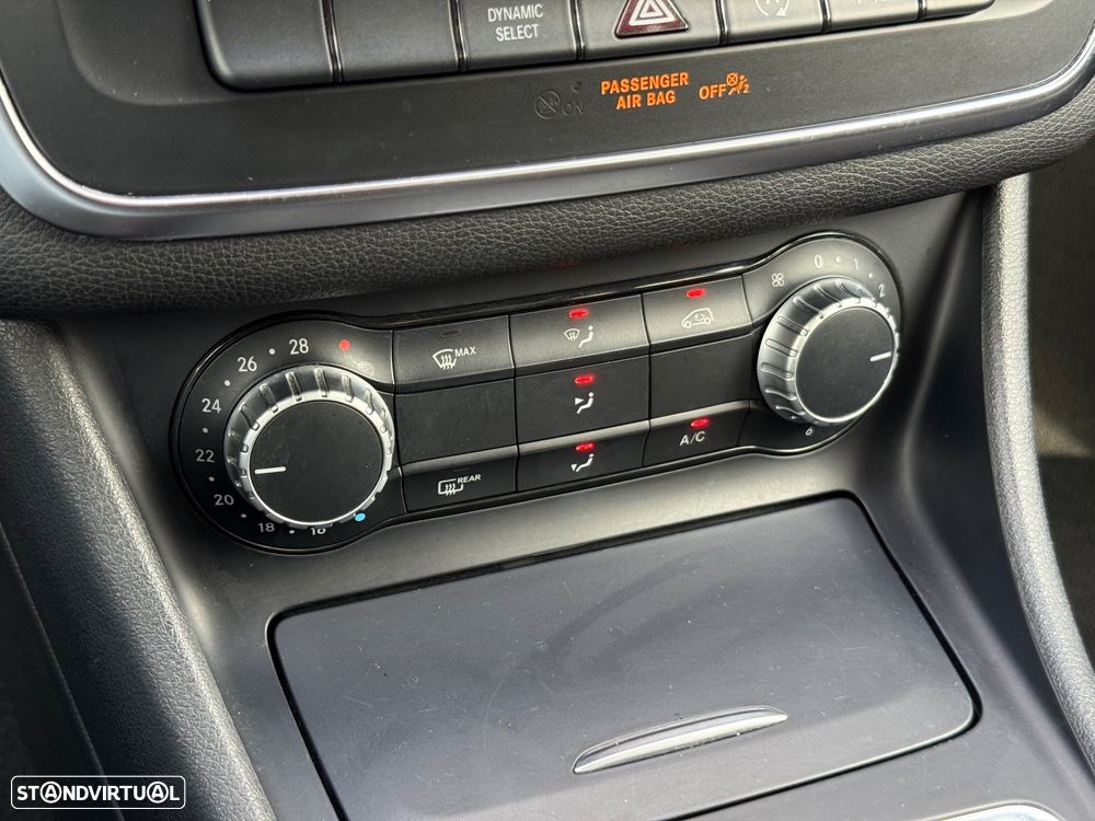 Mercedes-Benz GLA 180 CDI AMG Line - 21