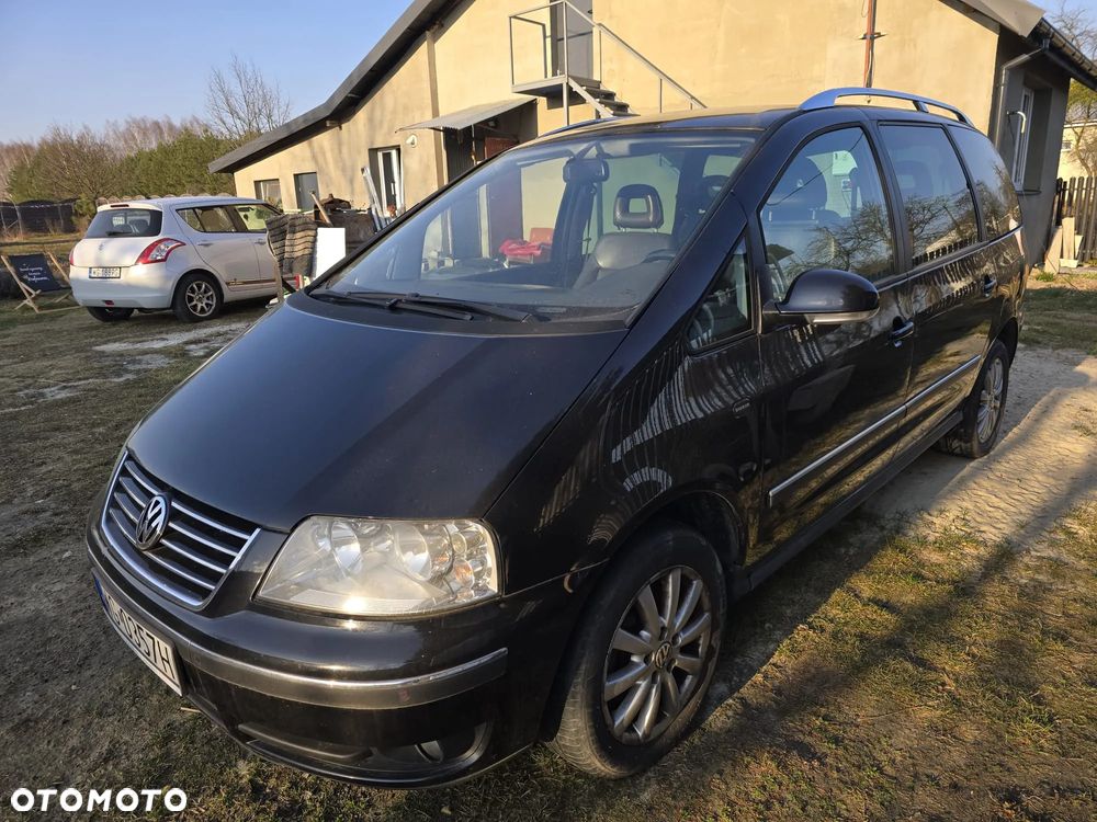 Volkswagen Sharan 1.9 TDI Highline - 4