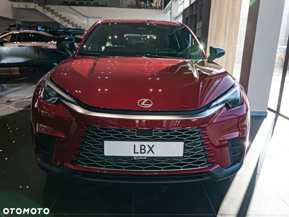 Lexus LBX 1.5 Hybrid - 2