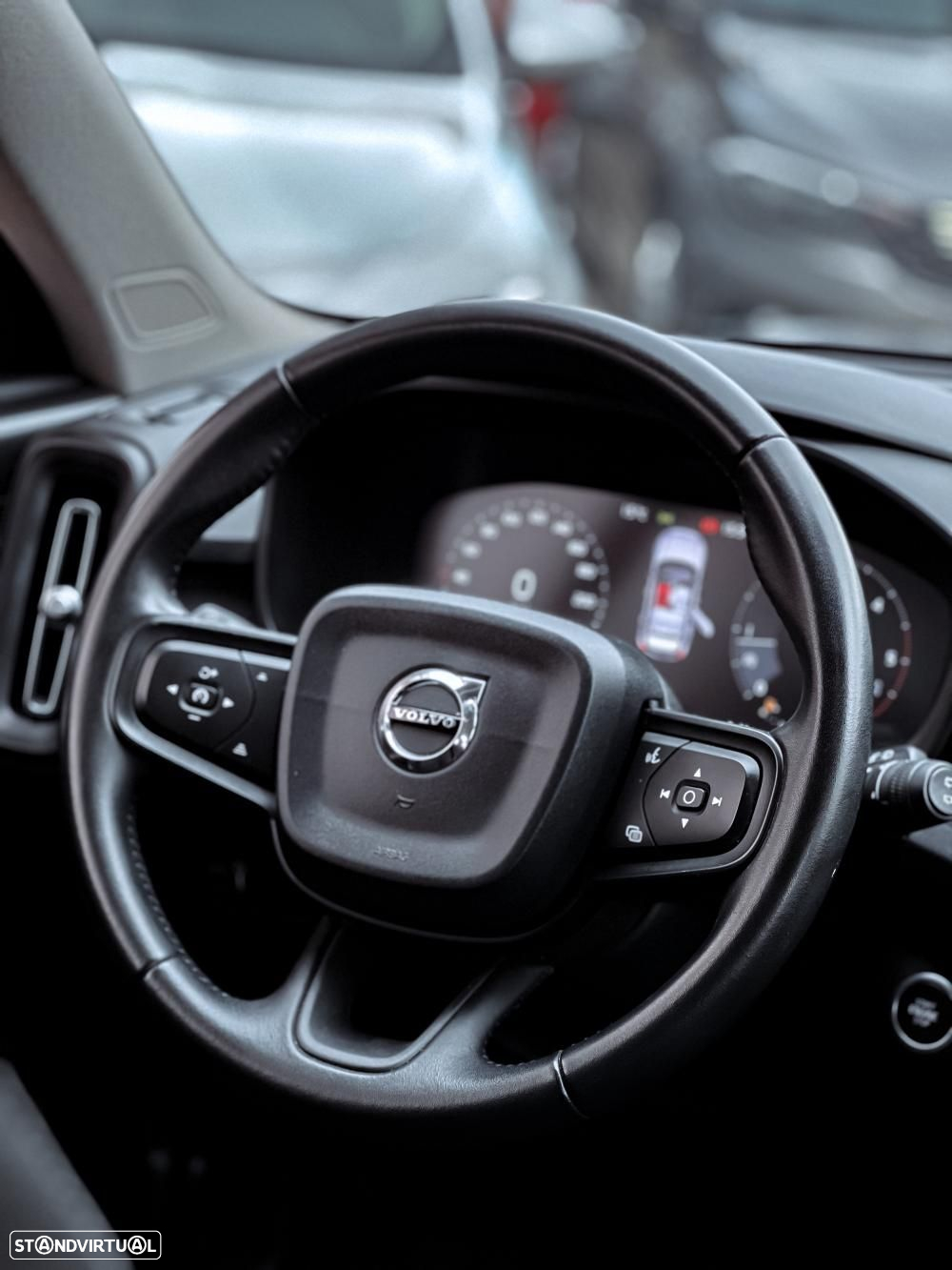 Volvo XC 40 2.0 D3 - 7