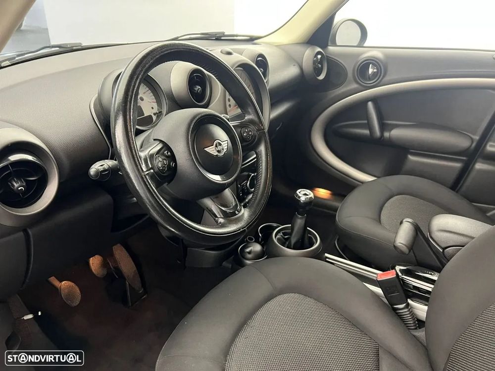 MINI Countryman One D - 5