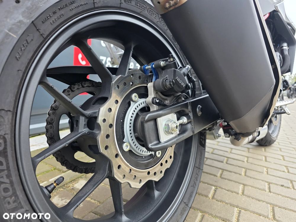 Honda CB - 23