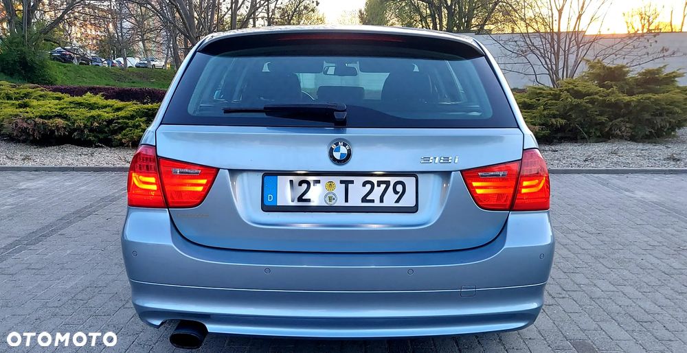 BMW Seria 3 318i Edition Exclusive - 8