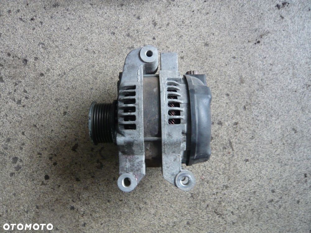 Alternator 27060-0R011 Toyota Auris - 1