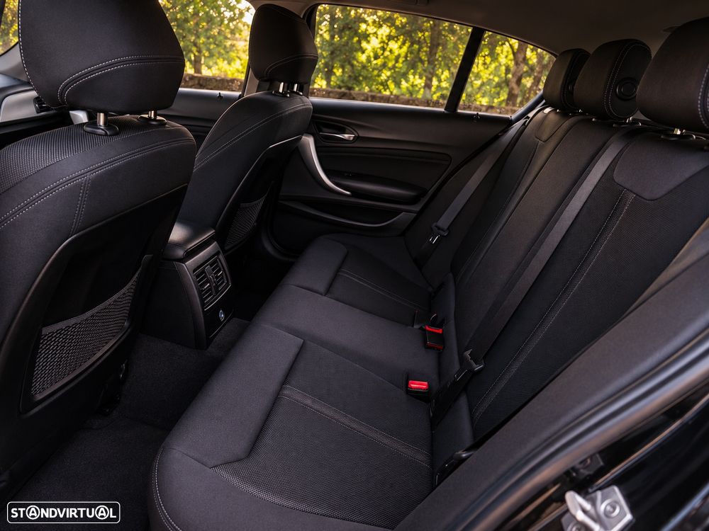 BMW 116 d Sport Line - 7