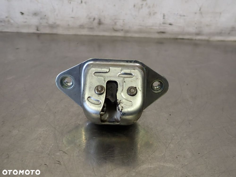 ZAMEK KLAPY BAGAŻNIKA SUBARU IMPREZA 1.5 - 2