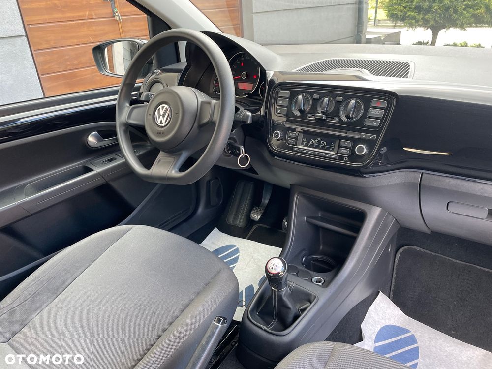 Volkswagen up! black - 18