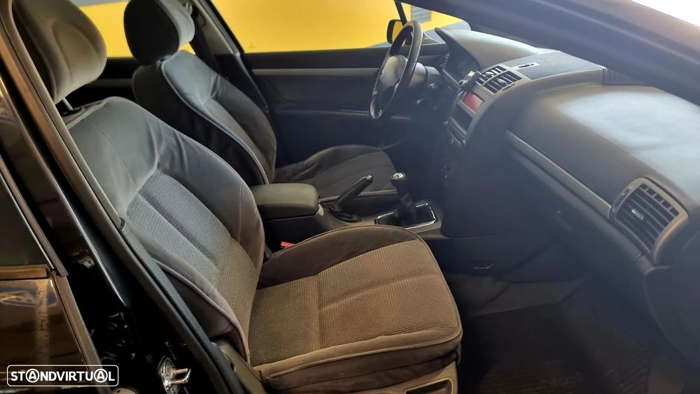 Peugeot 407 SW HDi 110 - 5