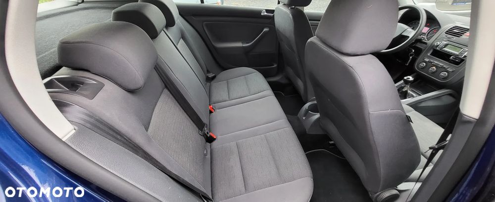 Volkswagen Golf 1.6 Edition - 19
