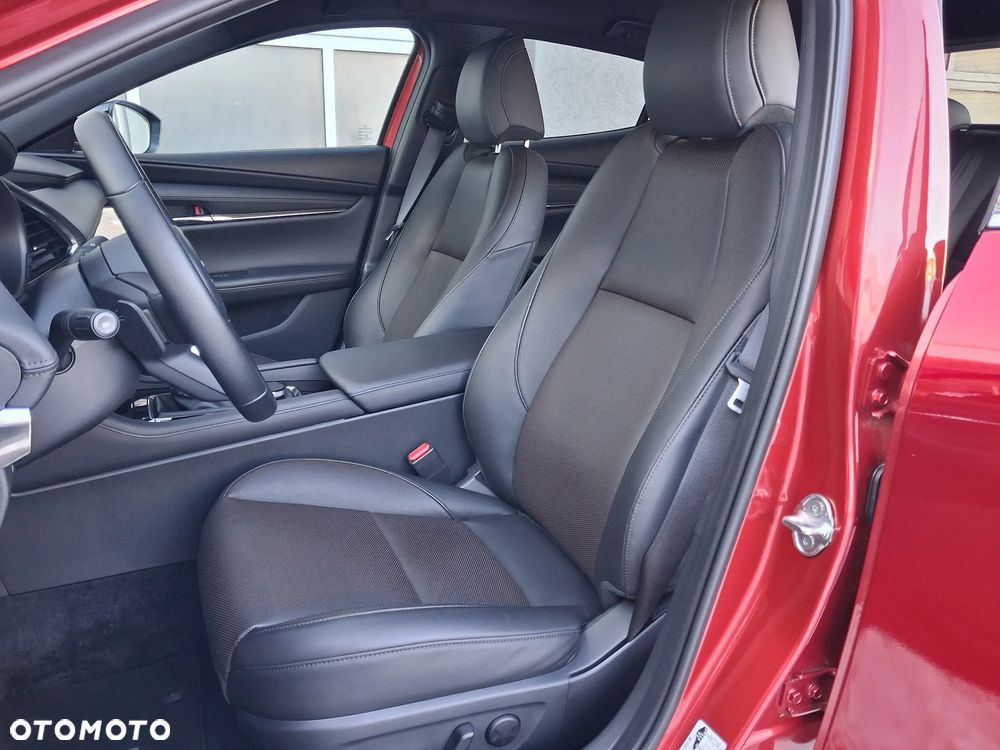 Mazda 3 2.0 mHEV Takumi - 8