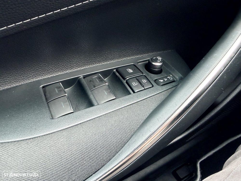 Toyota Corolla Touring Sports 1.8 Hybrid Comfort - 17