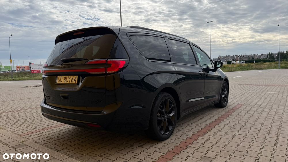 Chrysler Pacifica - 6