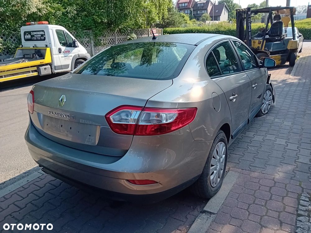 *RENAULT FLUENCE* Samochód na części - 4
