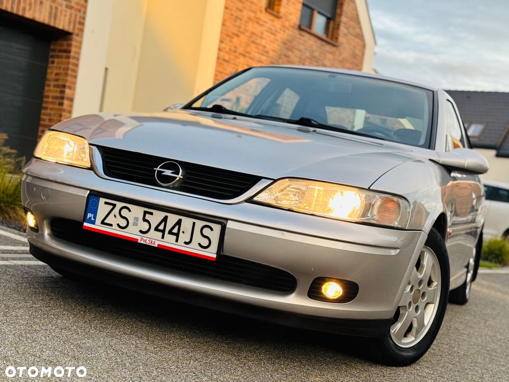 Opel Vectra 1.6 GL Plus - 5