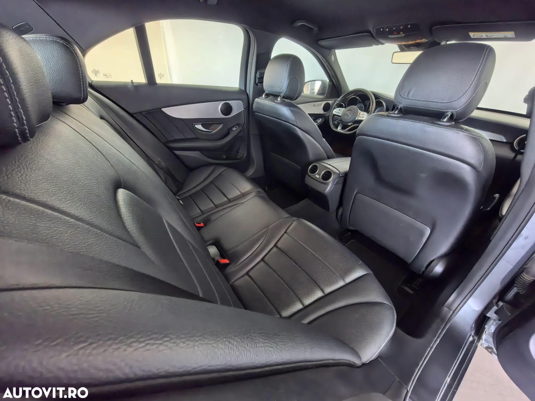 Mercedes-Benz C 220 d Aut - 29
