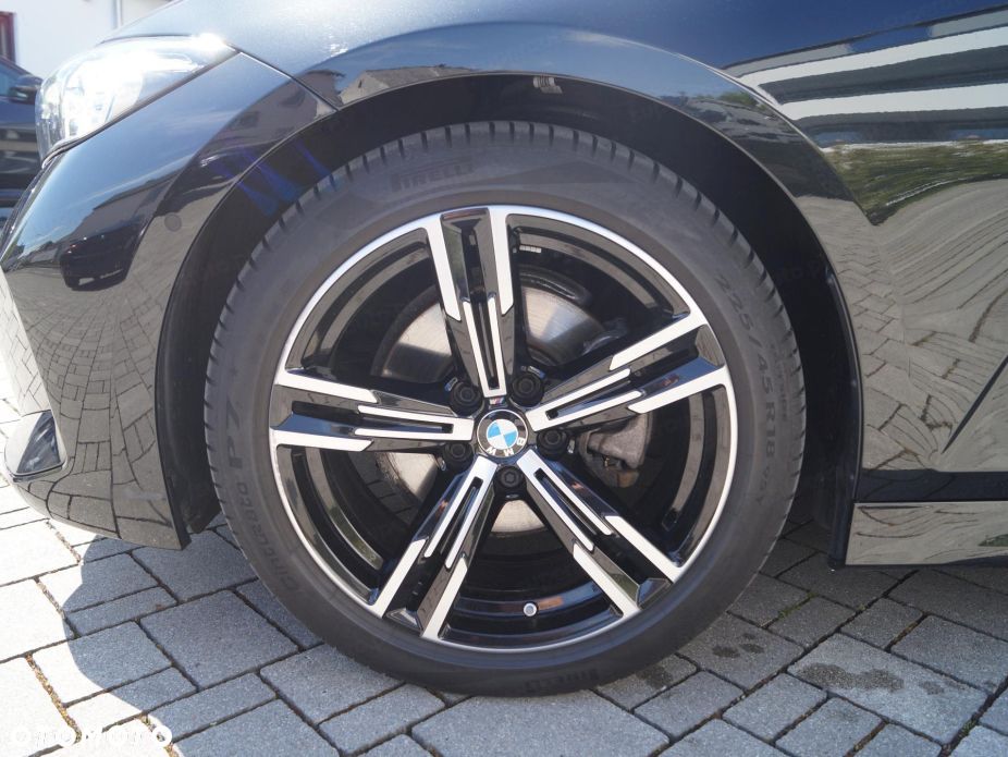 BMW Seria 3 318i M Sport - 17