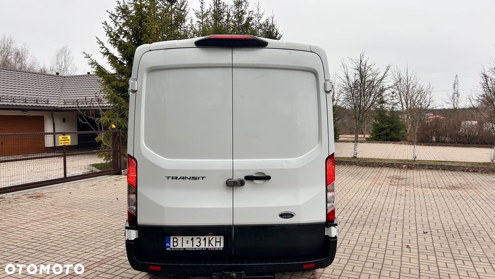 Ford Transit - 12