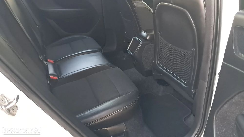 Volvo XC 40 2.0 D3 Momentum Plus - 47