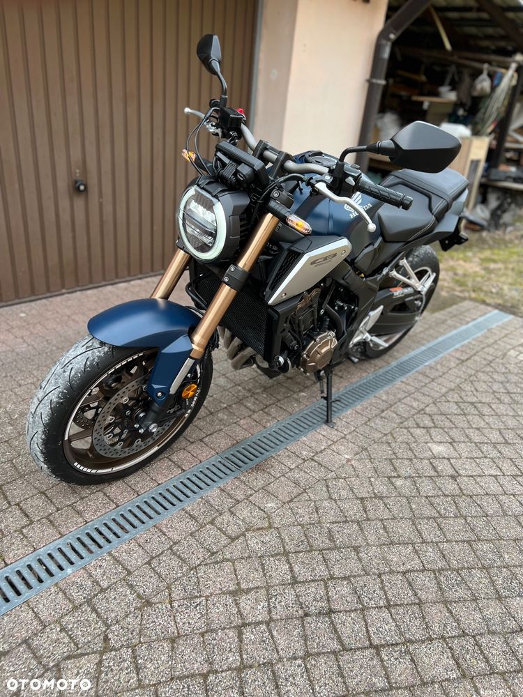 Honda CB - 4