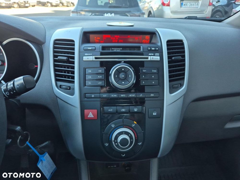 Kia Venga - 19
