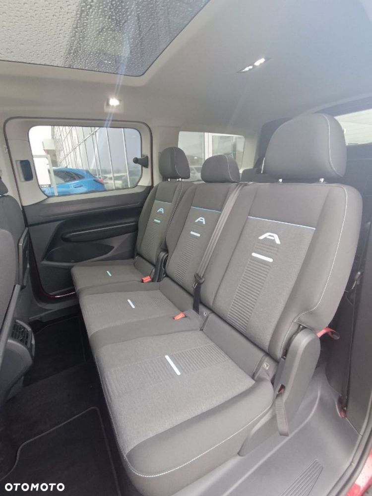Ford Tourneo Connect Grand - 18