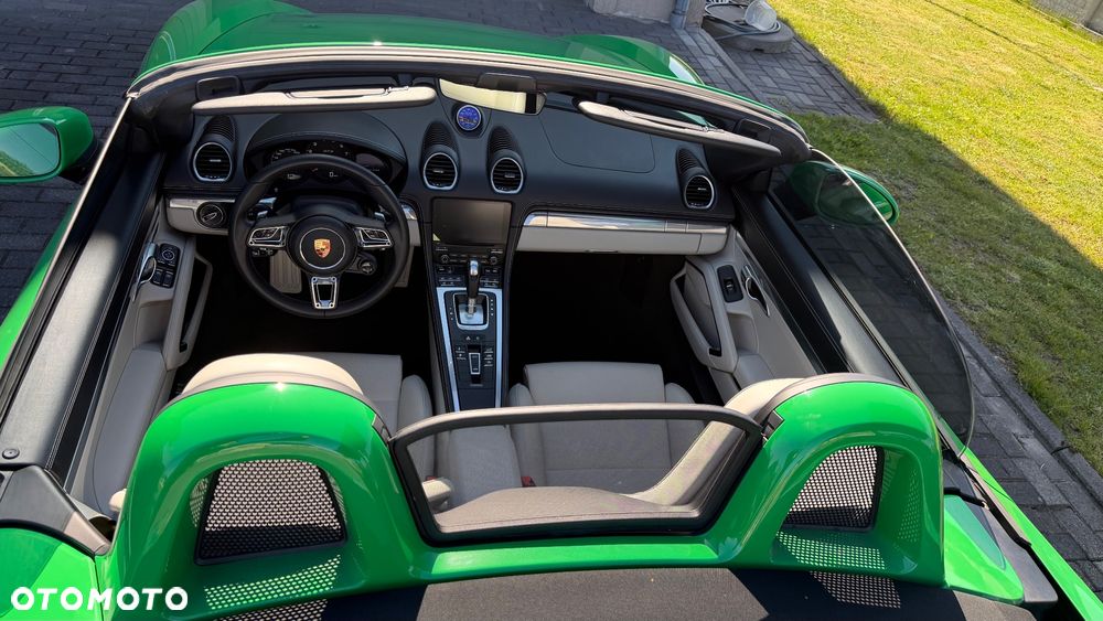 Porsche Boxster - 17