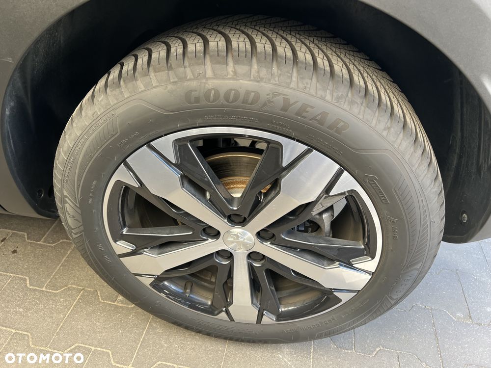 Peugeot 3008 1.5 BlueHDi GT S&S EAT8 - 8