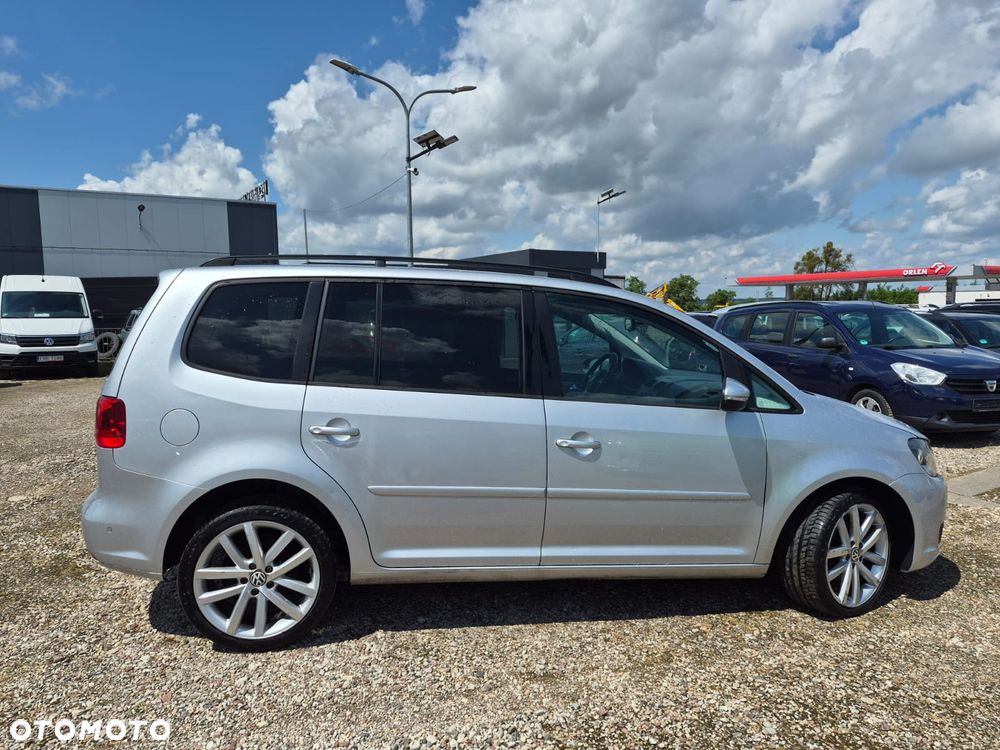 Volkswagen Touran - 6
