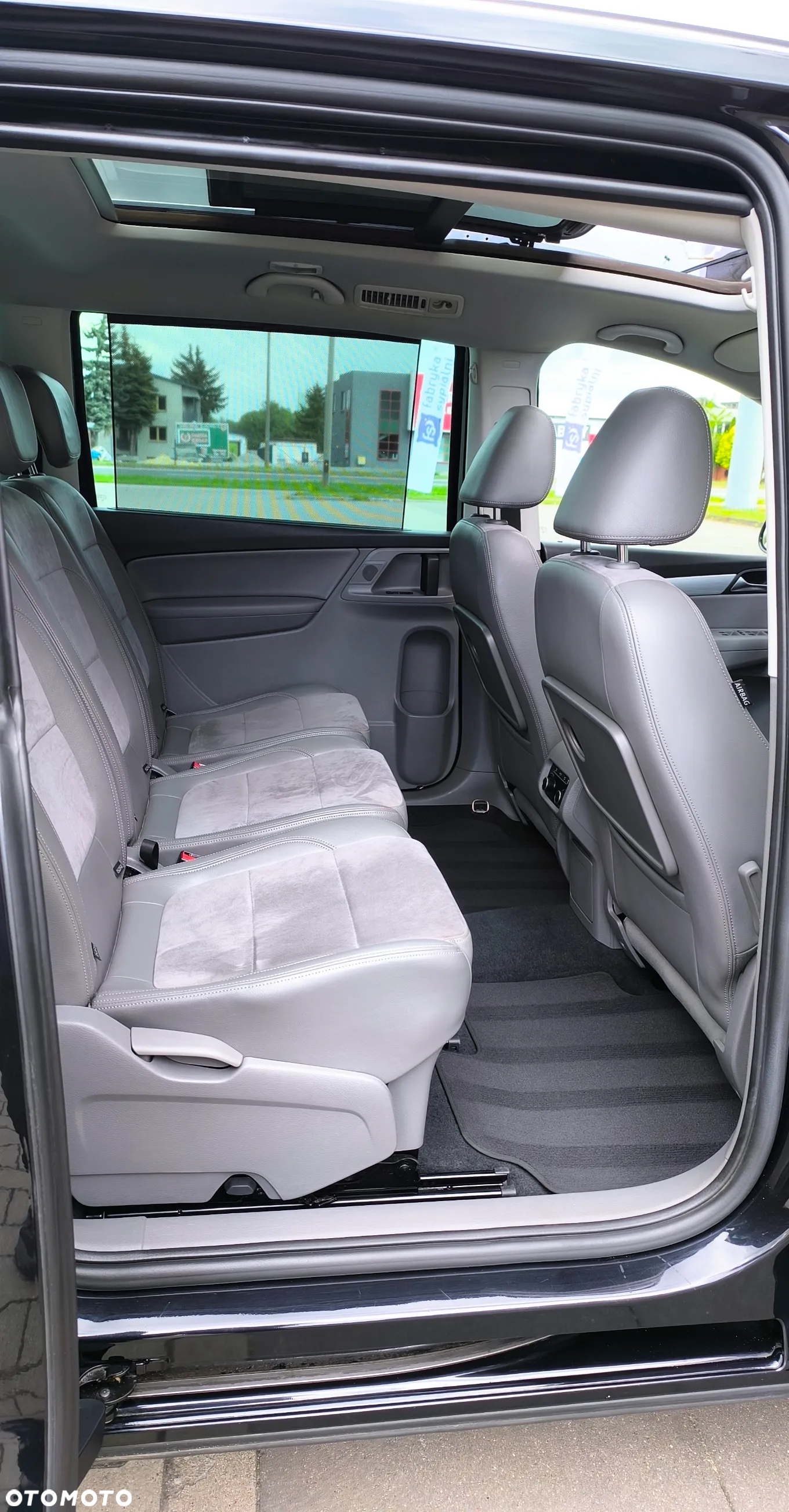 Volkswagen Sharan 2.0 TSI Highline DSG - 23